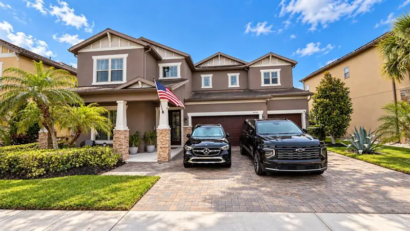 9500 Prince Harry Dr, FL