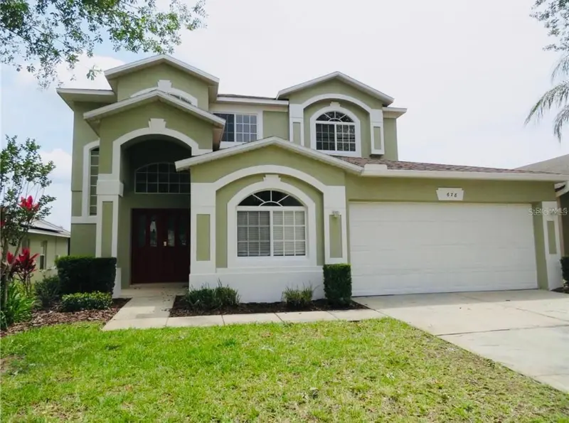678 Henley Cir, FL