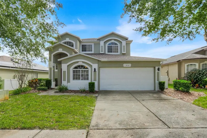 678 Henley Cir, FL