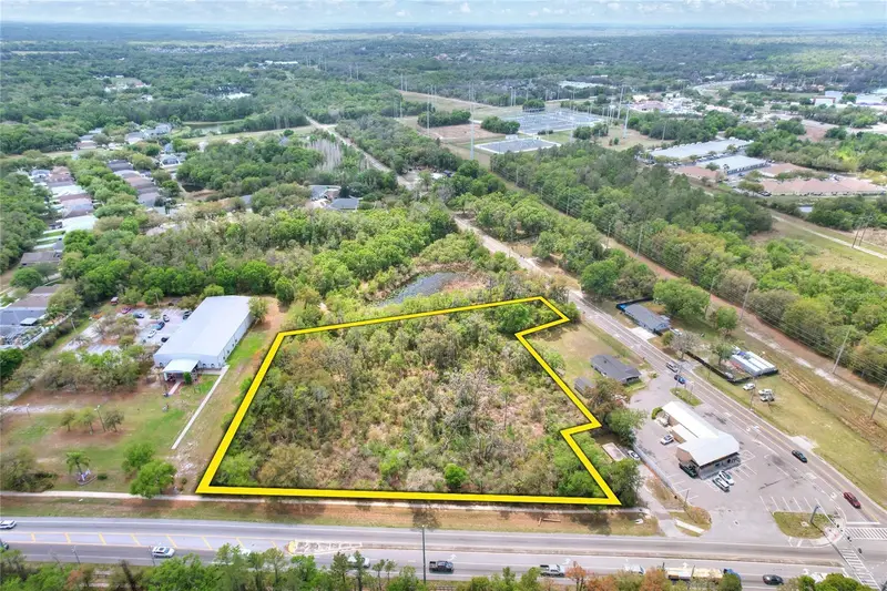 5708 Lithia Pinecrest Rd, FL