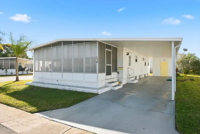 203 Seagull Dr, FL