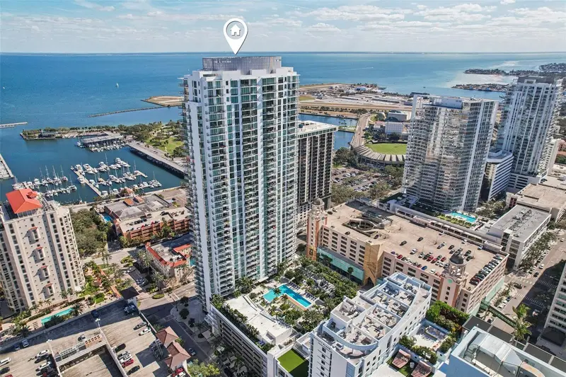 100 1st Ave N #3806, FL
