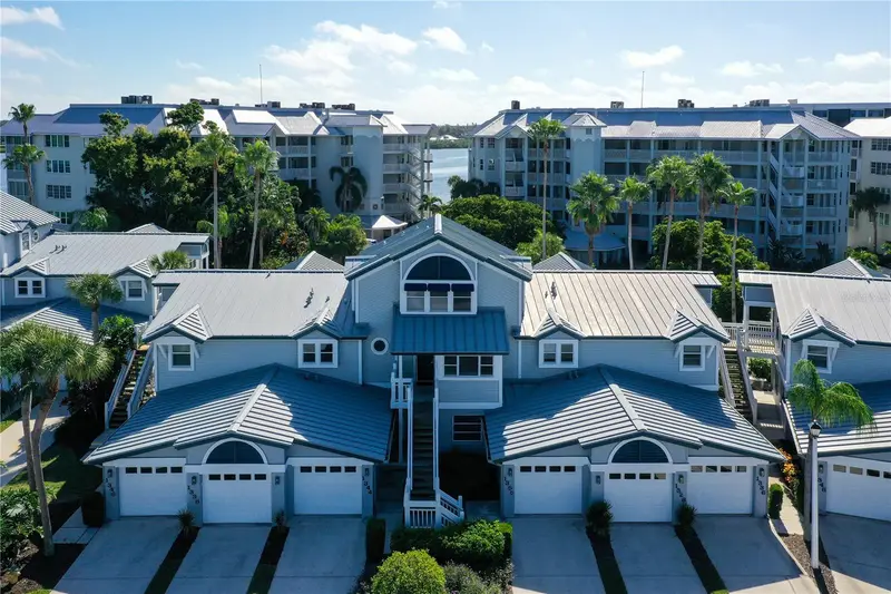 1328 Siesta Bayside Dr #1328c, FL