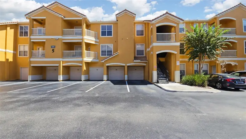 8848 Villa View Cir #206, FL