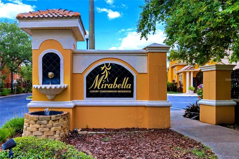 8848 Villa View Cir #206, FL