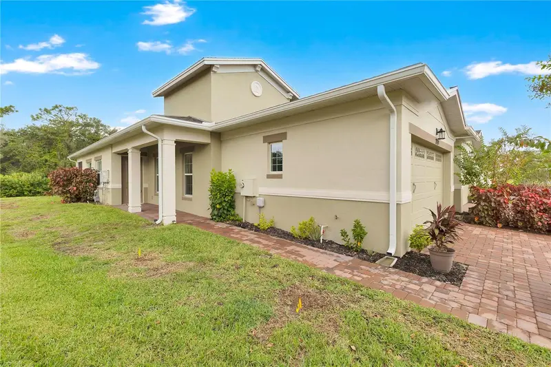 2327 Datura Loop, FL