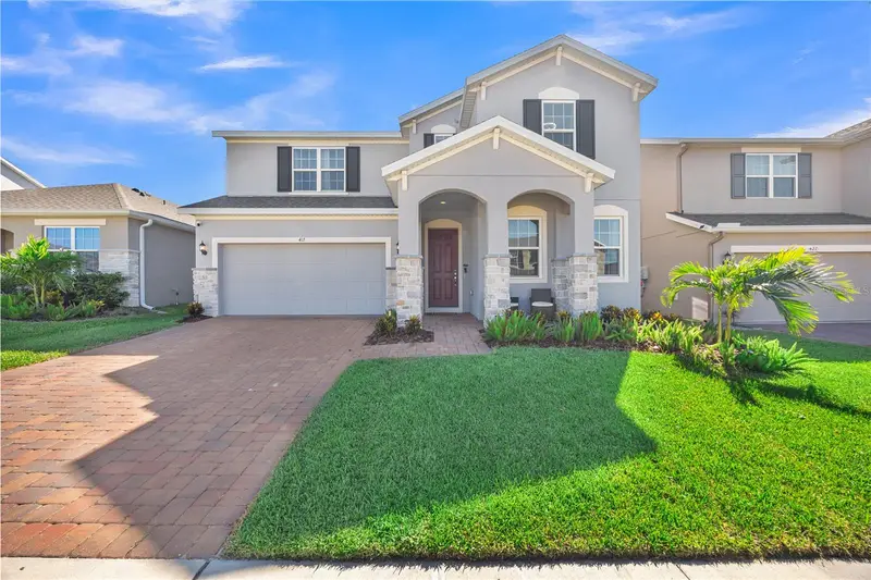 417 Switchgrass Loop, FL
