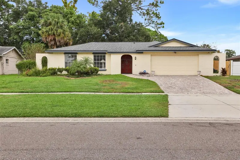 513 Green Briar Blvd, FL