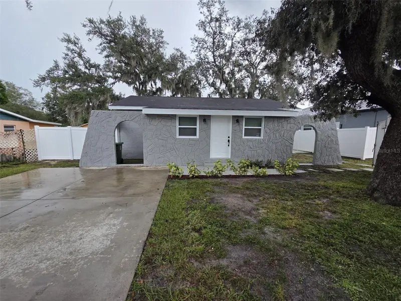 Tampa, FL