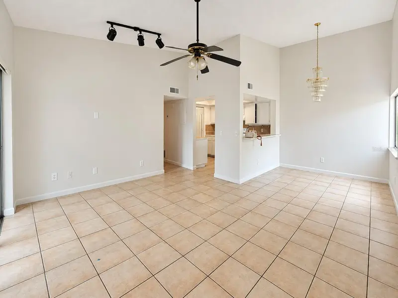 2527 Citrus Club Ln #3904, FL