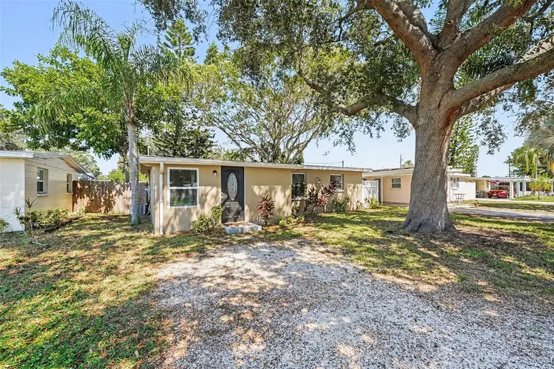 10151 114th Ter N, FL
