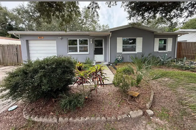 953 Cedarwood Ave, FL