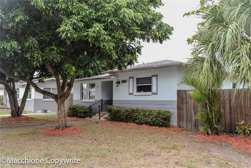 2827 29th Ave N, FL