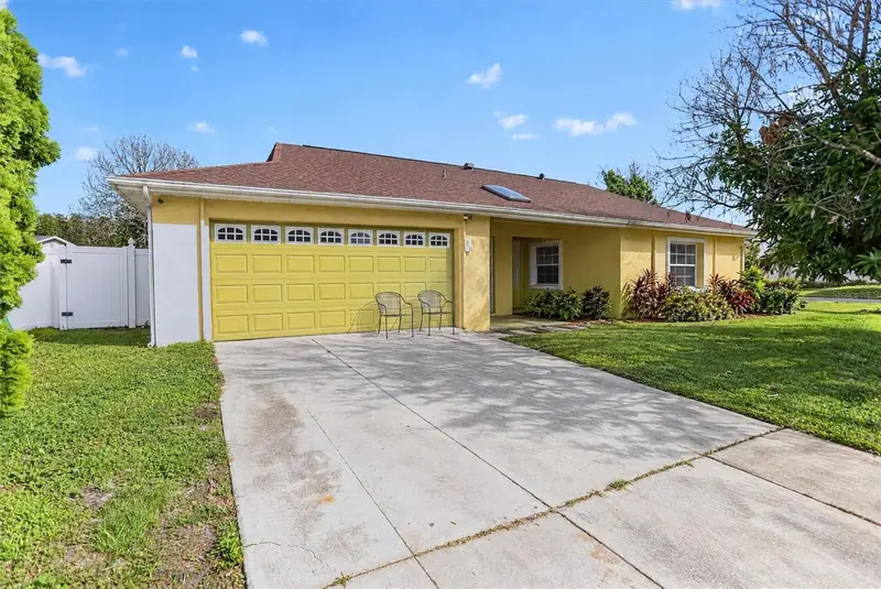 651 Elderwood Ct, FL