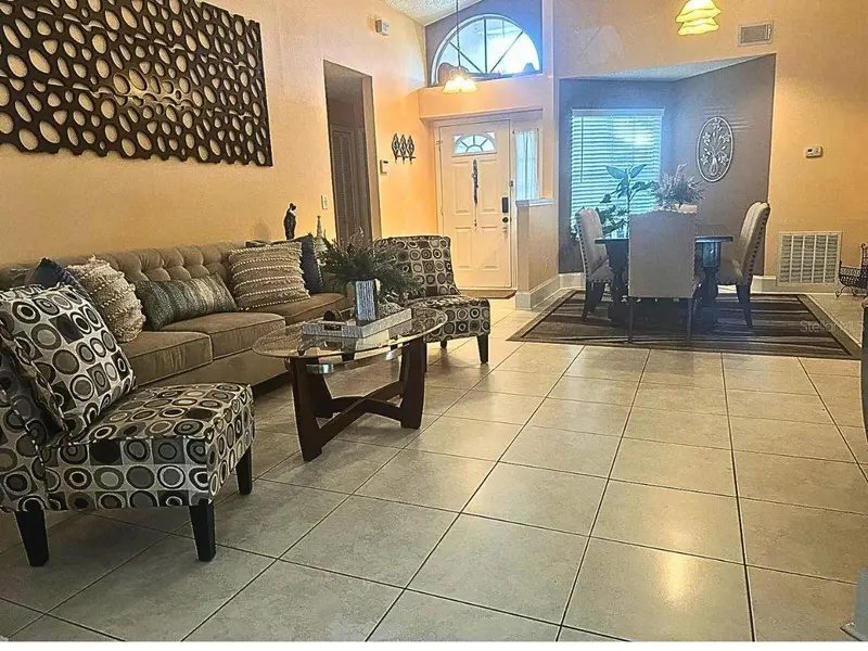 4858 Kingston Cir, FL