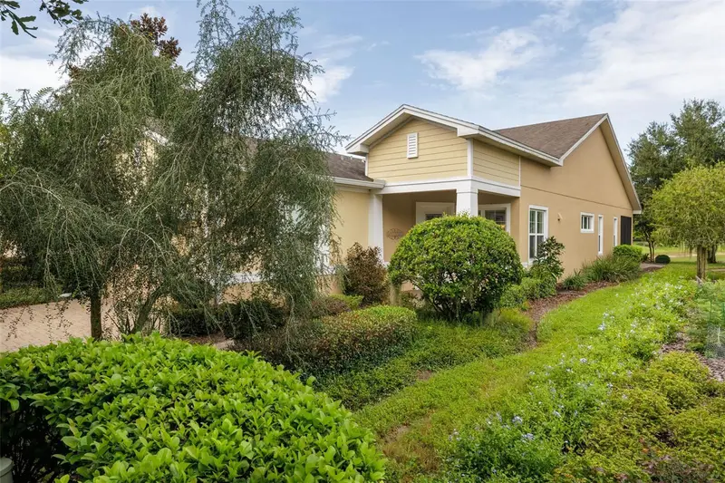 413 Cypress Hills Way, FL