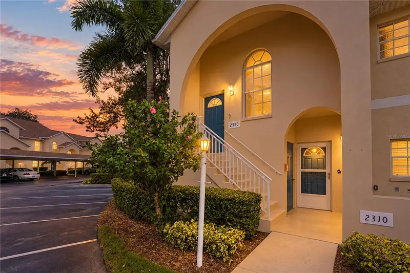 8389 Wingate Dr #2320, FL