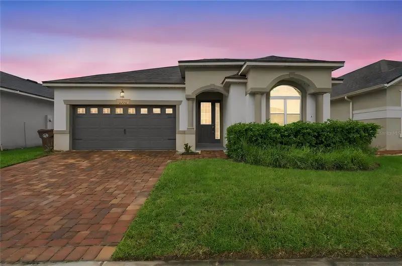 2500 Avian Loop, FL
