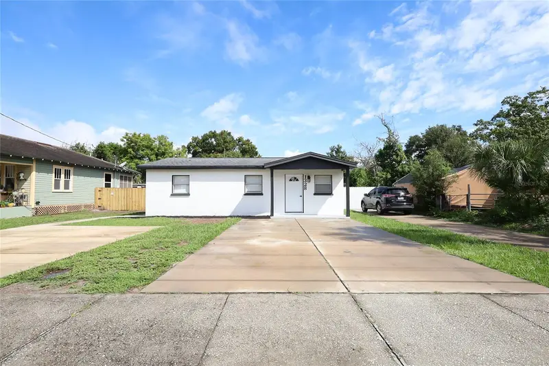 1328 E Parker St, FL