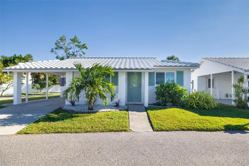 546 Spanish Dr S, FL