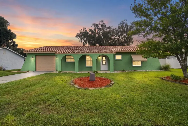 8410 Angela Ct, FL
