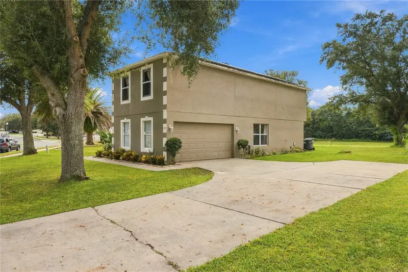 2818 Sheila Dr, FL