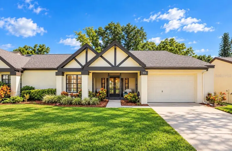 913 Sutton Pl, FL