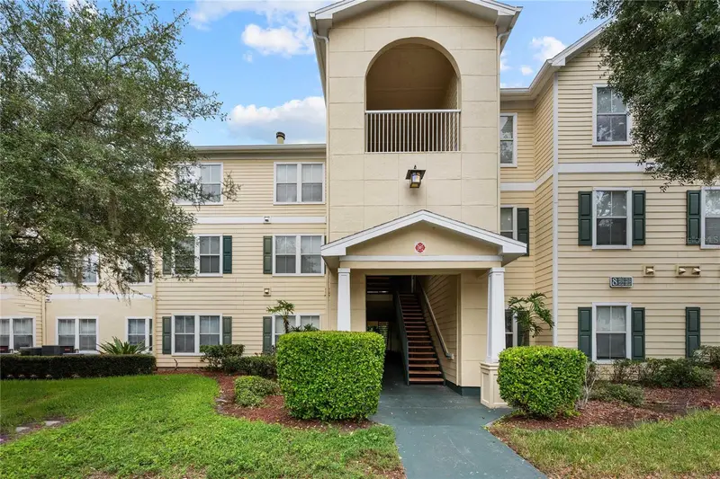 18235 Bridle Club Dr #18235, FL