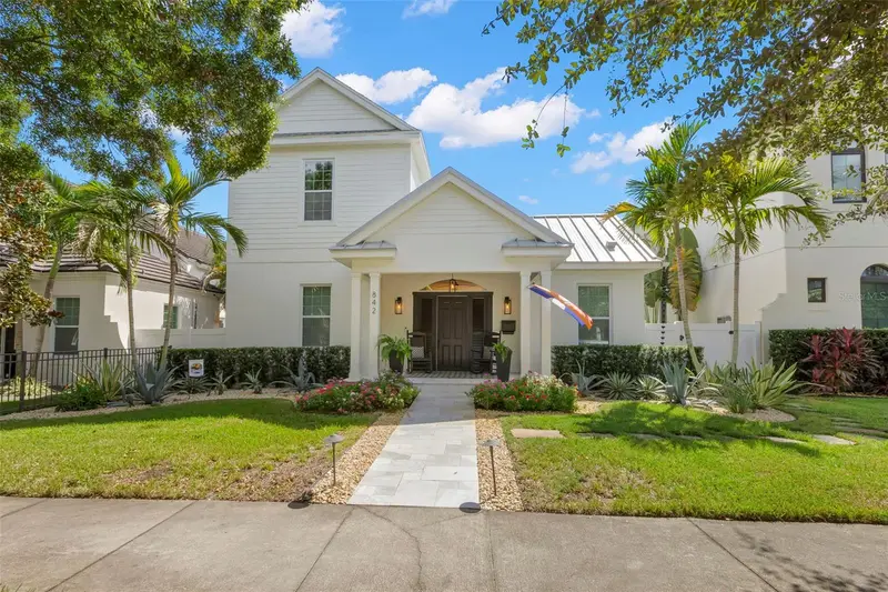 842 19th Ave N, FL