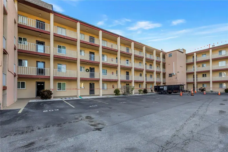 4137 Heron Way #204, FL