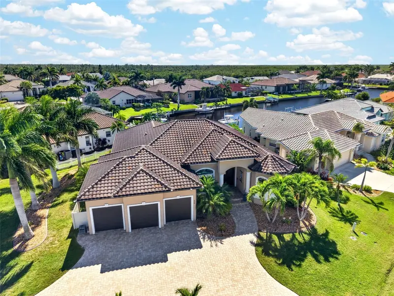 325 Segovia Dr, FL
