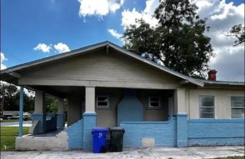 1112 W 12th St, FL