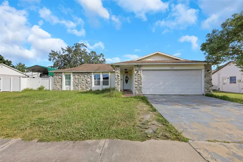 12023 Mahogany Dr, FL