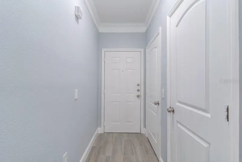 8842 Villa View Cir #106, FL