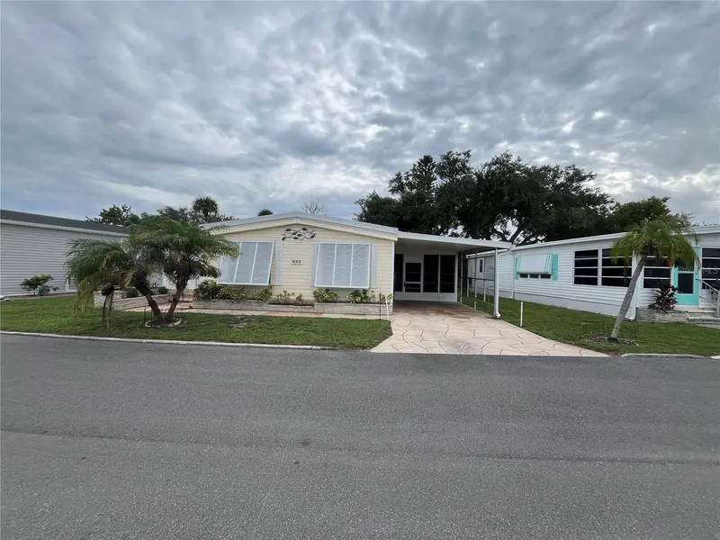623 Cervina Dr, FL