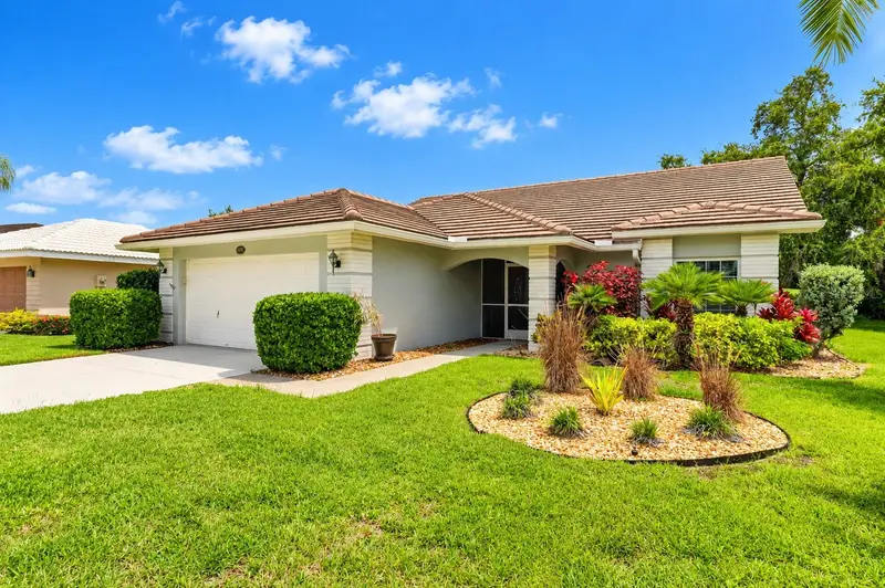 6905 Stone River, FL