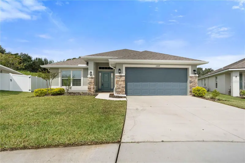 Abbey Glen listing