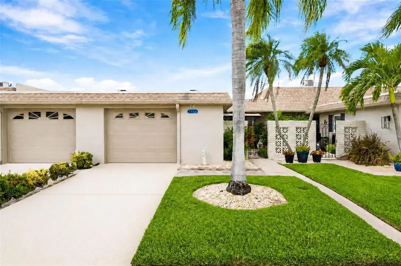 427 Boca Ciega Point Blvd N, FL