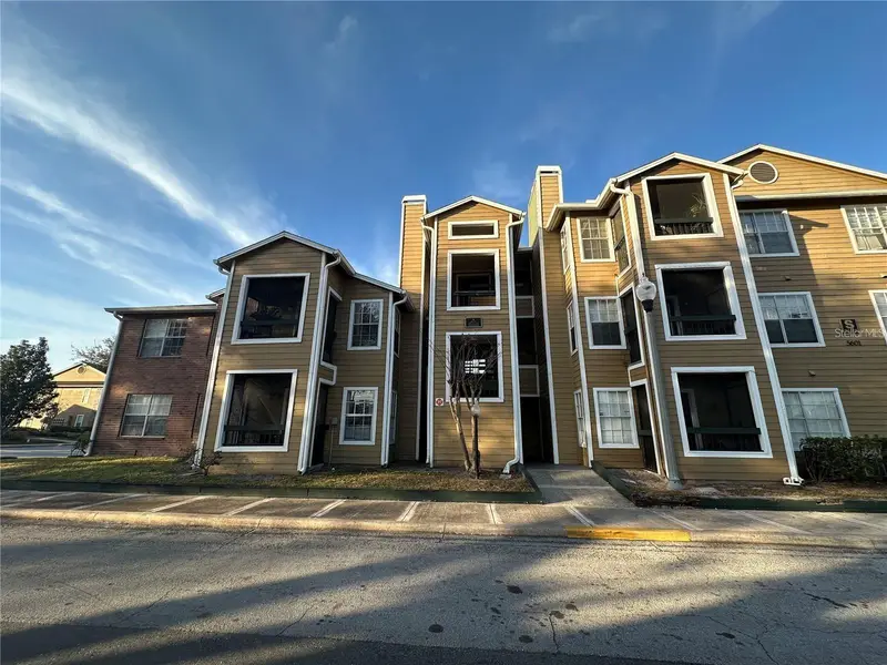 5601 Rosebriar Way #S304, FL