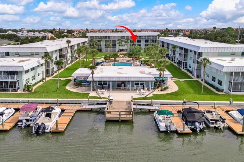 325 N Causeway #C302, FL