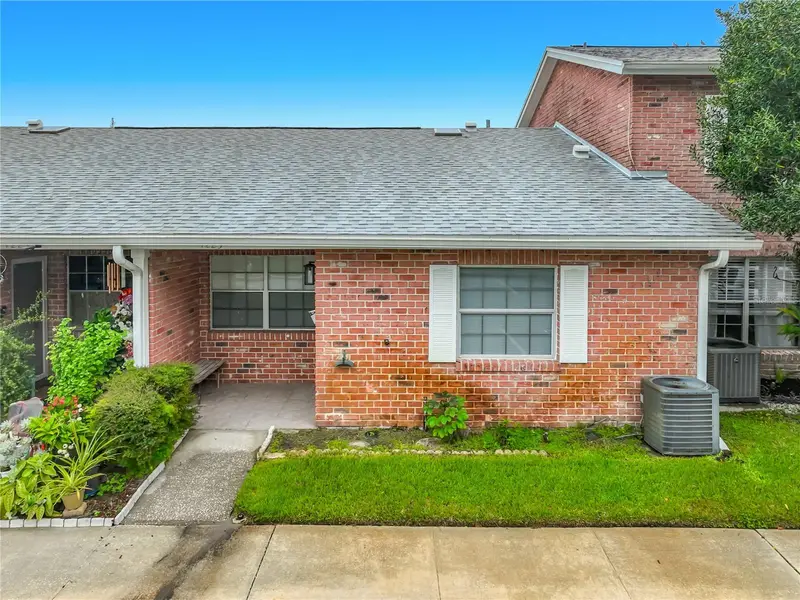1225 Carriage Ln #1, FL