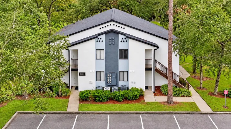 184 Riverbend Dr #203, FL
