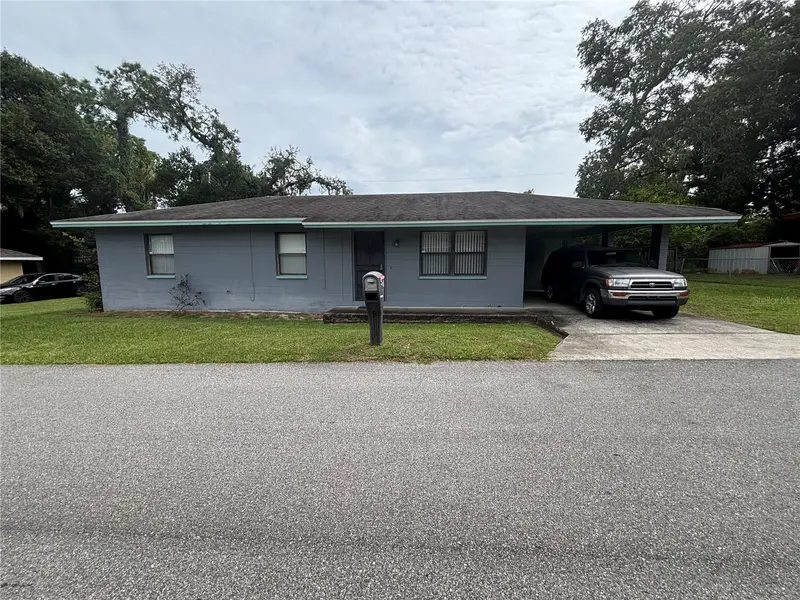 1615 Blossom Cir E, FL