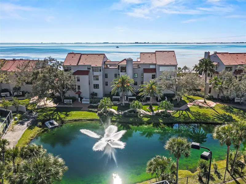 4565 Bay Club Dr #27, FL