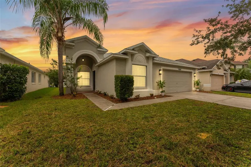19009 Fishermans Bend Dr, FL