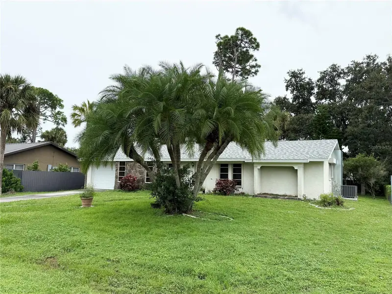 2274 Lakeshore Cir, FL