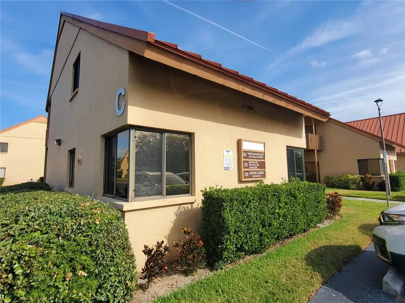 2831 Ringling Blvd #110, FL