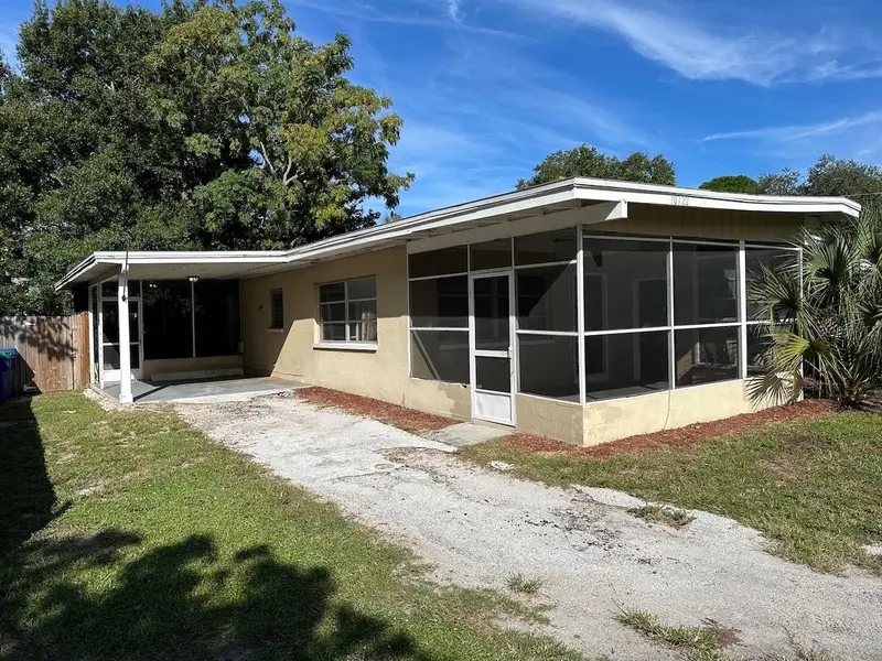 10722 53rd Ave N, FL