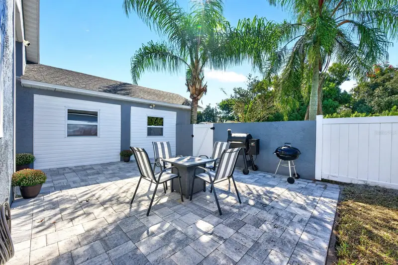 9807 Piney Point Cir, FL