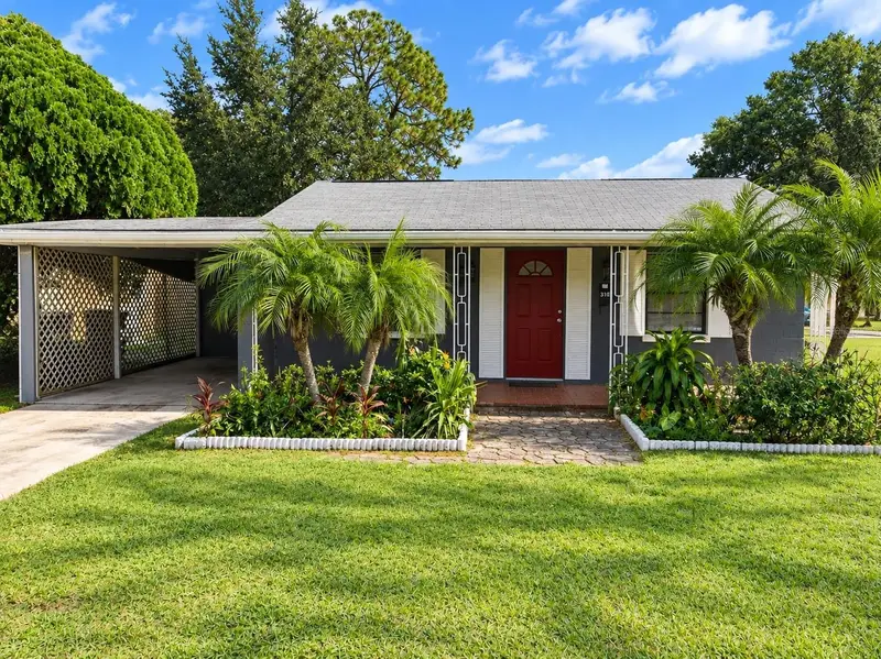 310 Granada Dr, FL